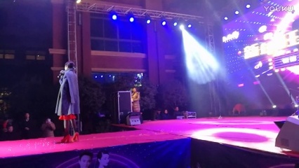 武漢明星模仿秀市場(chǎng)興起，王菲模仿秀引關(guān)注，韓國(guó)藝人經(jīng)紀(jì)合作新機(jī)遇